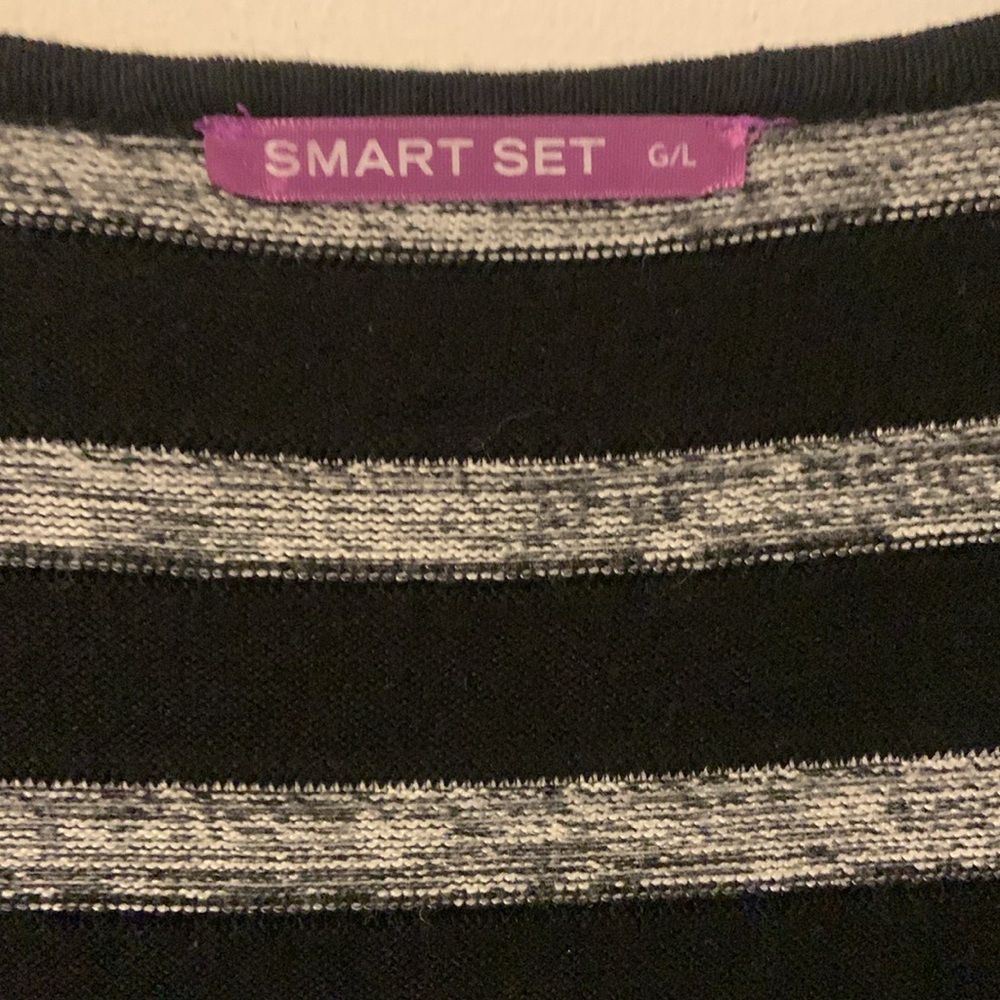 Smart set Large Dress - Picture 2 of 3